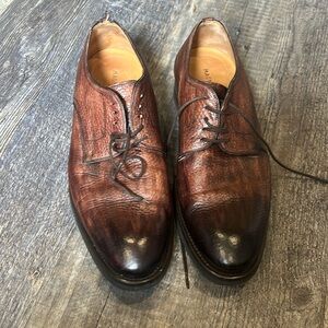 Magnanni Brown dress shoe 7.5M
